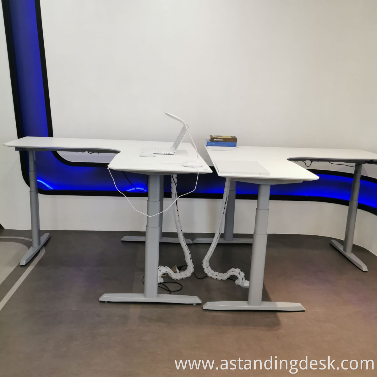 Comfortable New Design Ergonomic L shape 3 legs Height Adjustable Standing Up Electric Desk